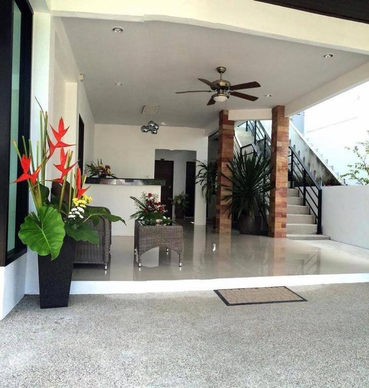 The Seashore Kamala Service Apartment Екстериор снимка